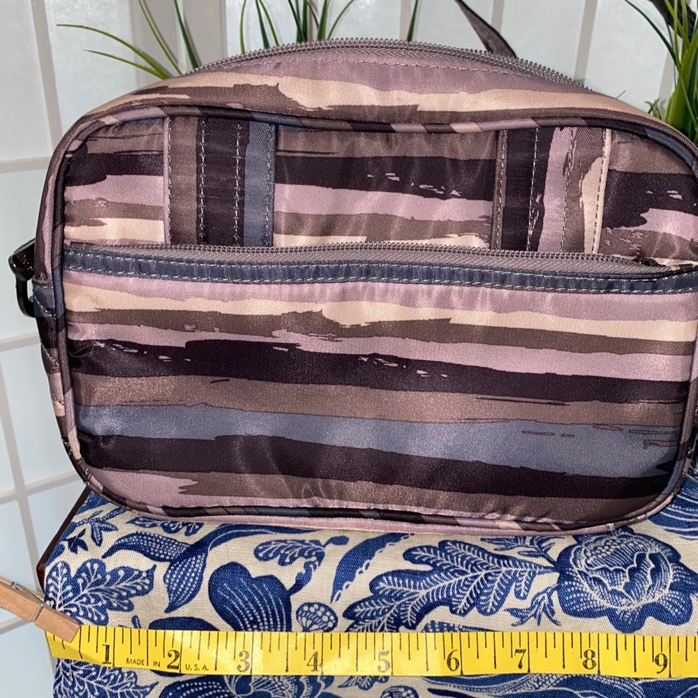 Lug Carousel Crossbody Bag - Picture 3 of 5